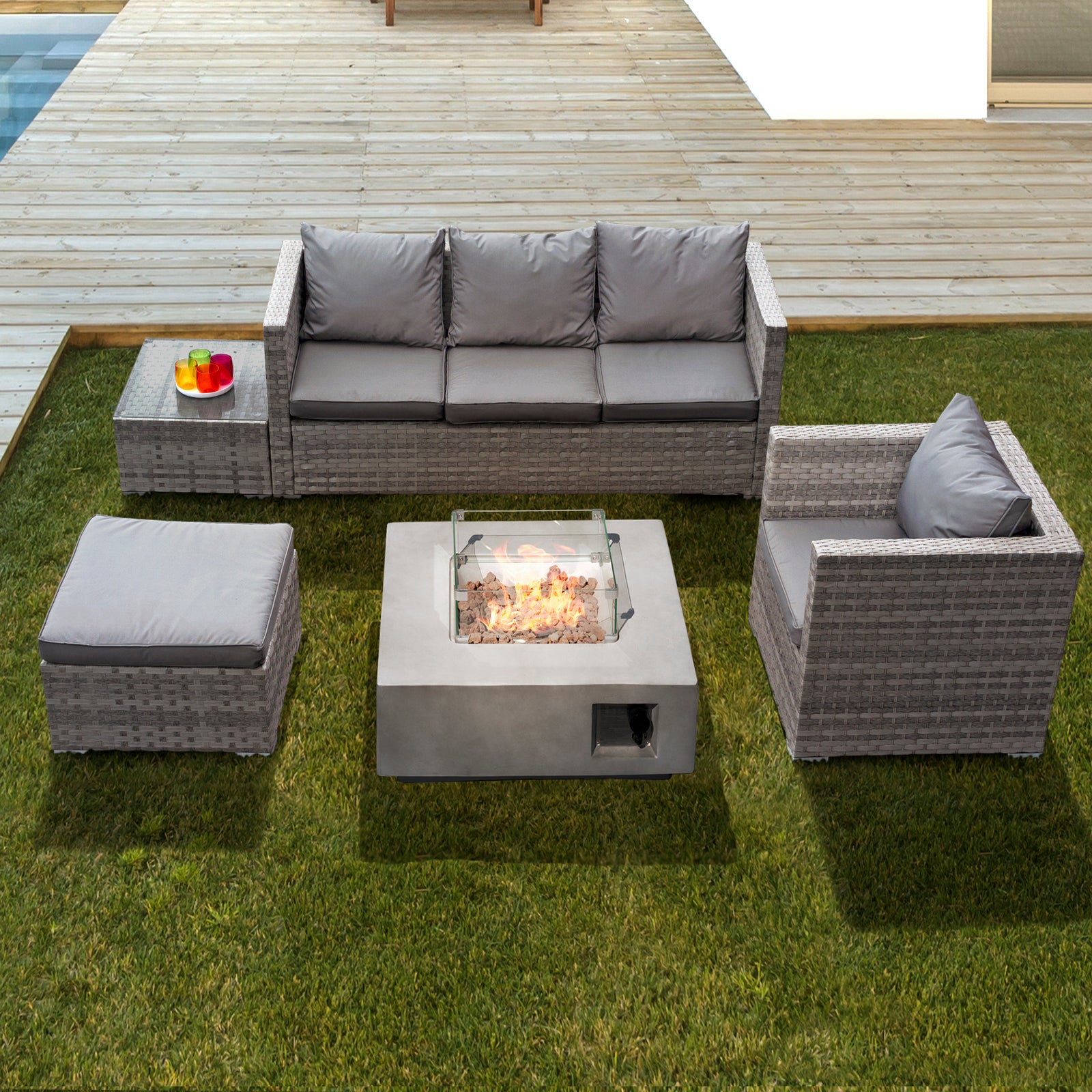 Oseasons¨ Acorn Rattan 5 Seat Lounge Sofa Set with GRC Firepit in Dove Grey