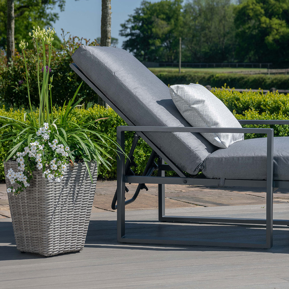 Amalfi Single Sunlounger in Grey