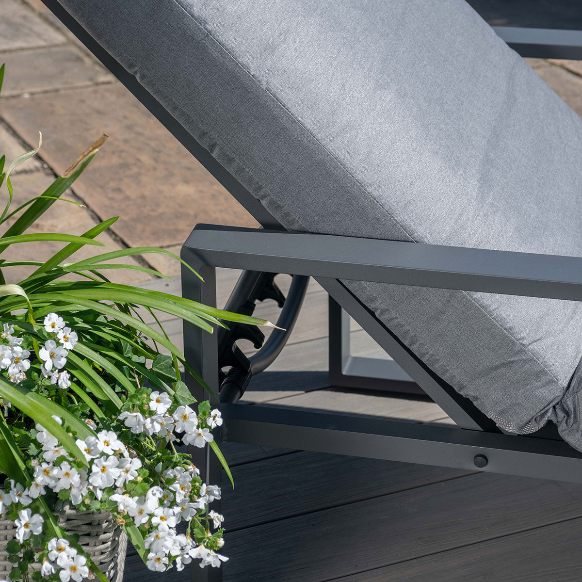 Amalfi Single Sunlounger in Grey