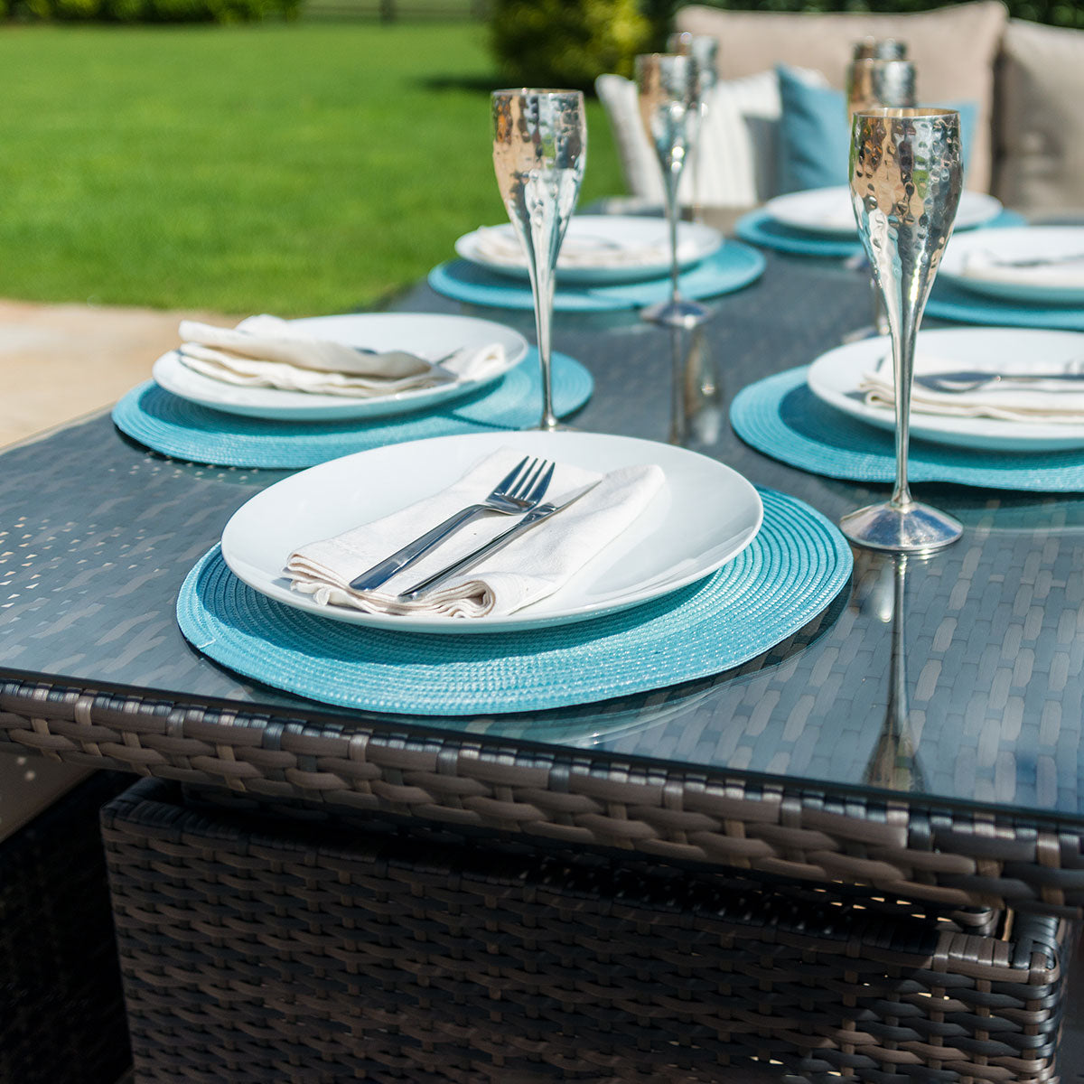 Rising Table with Ice Bucket in Brown