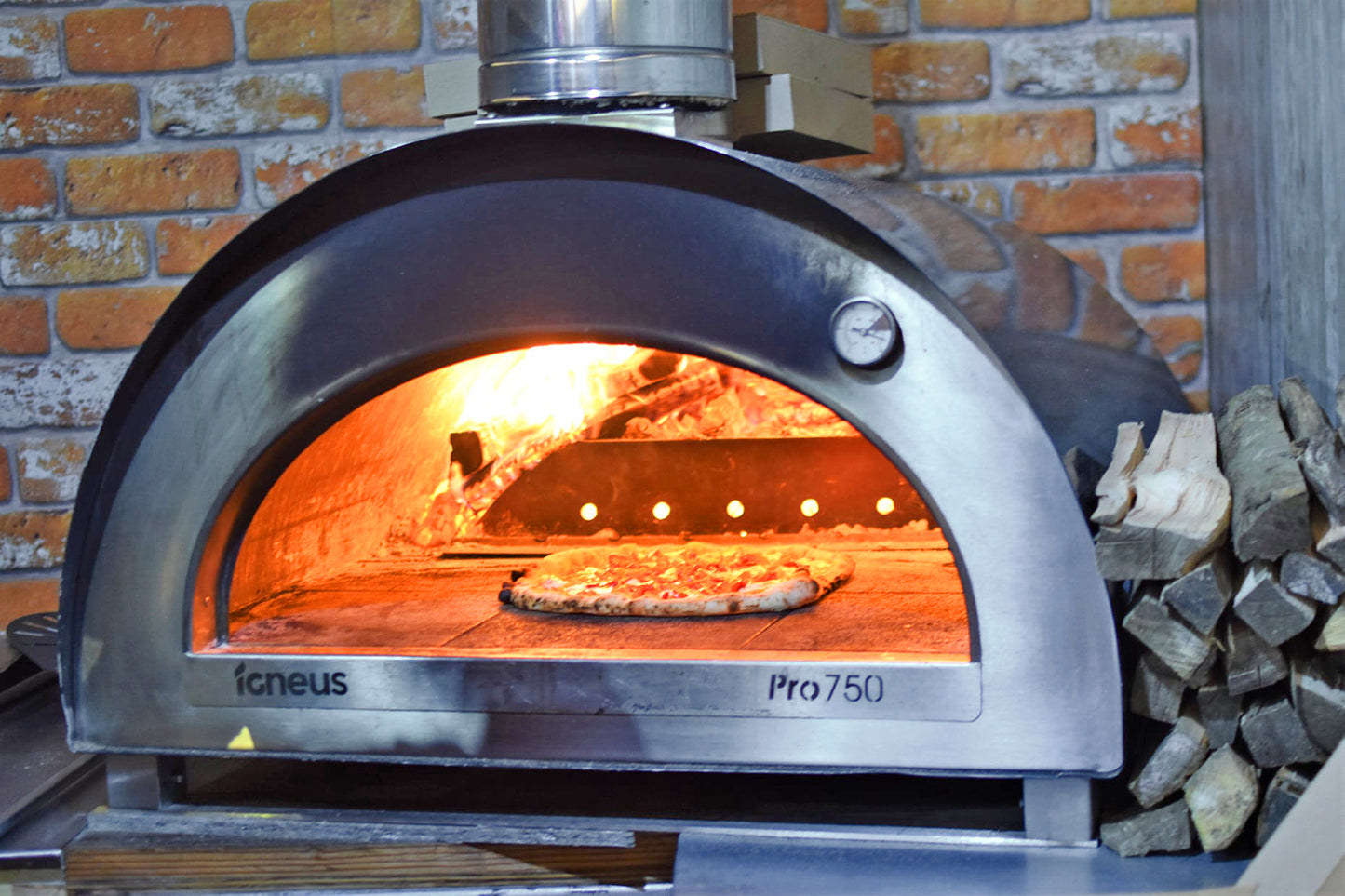 Igneus Pro 750 Pizza Oven: Elevate Your Outdoor Cooking Experience