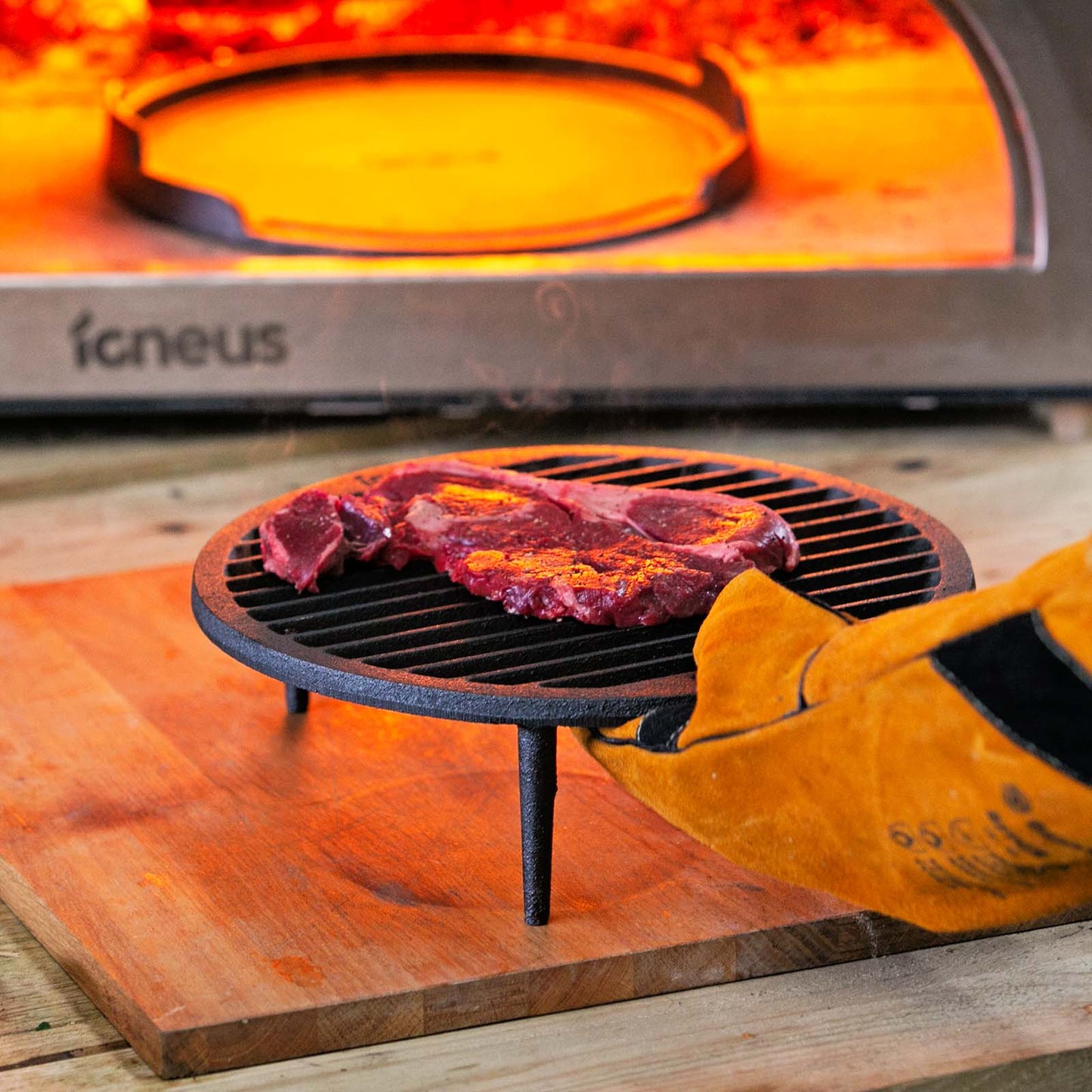 Igneus Pizza Prep Board: Elevate Your Wood-Fired Pizza-Making Experience