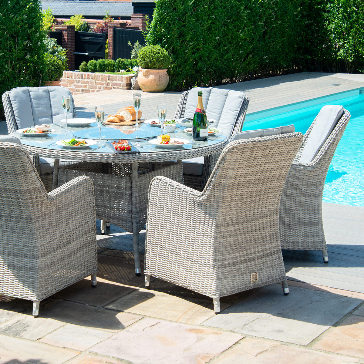 Oxford 6 Seat Round Fire Pit Dining Set with Venice Chairs and Lazy Susan in Light Grey