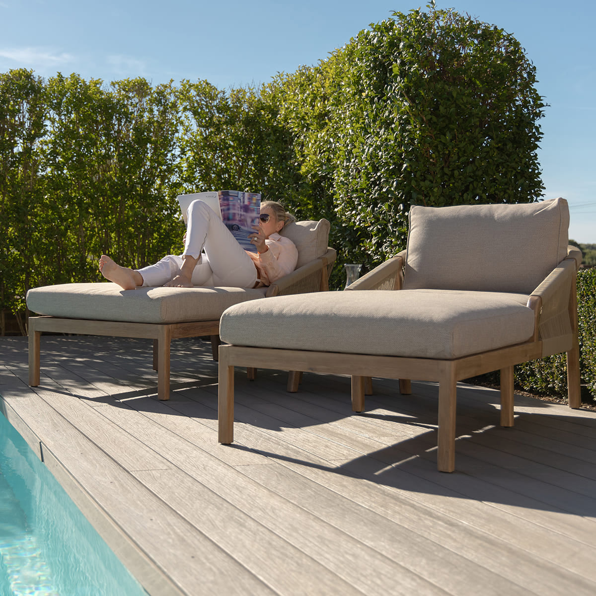 Martinique Double Sunlounger Set in Light Brown