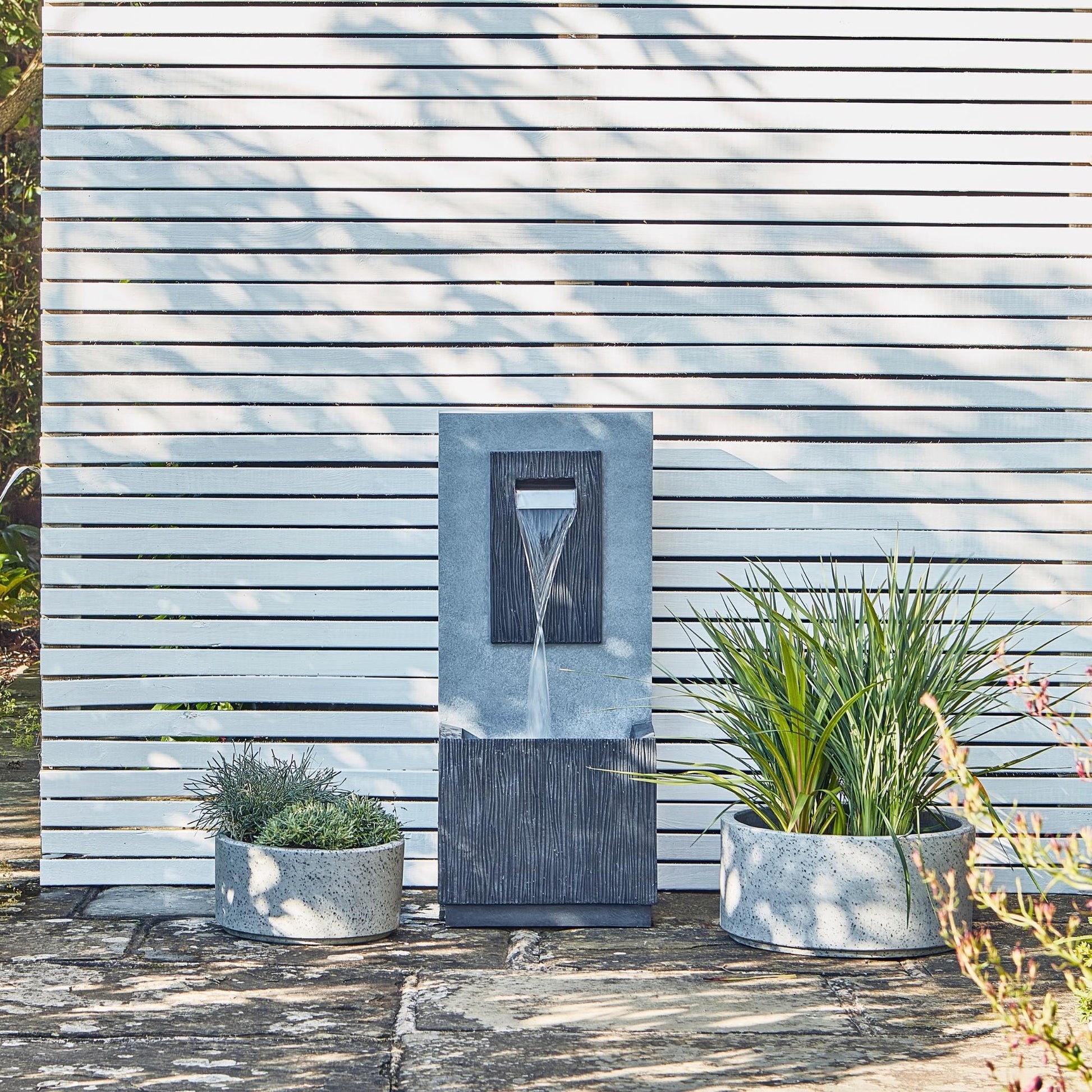 Outdoor Contemporary Water Feature Cement H81CM 35CM