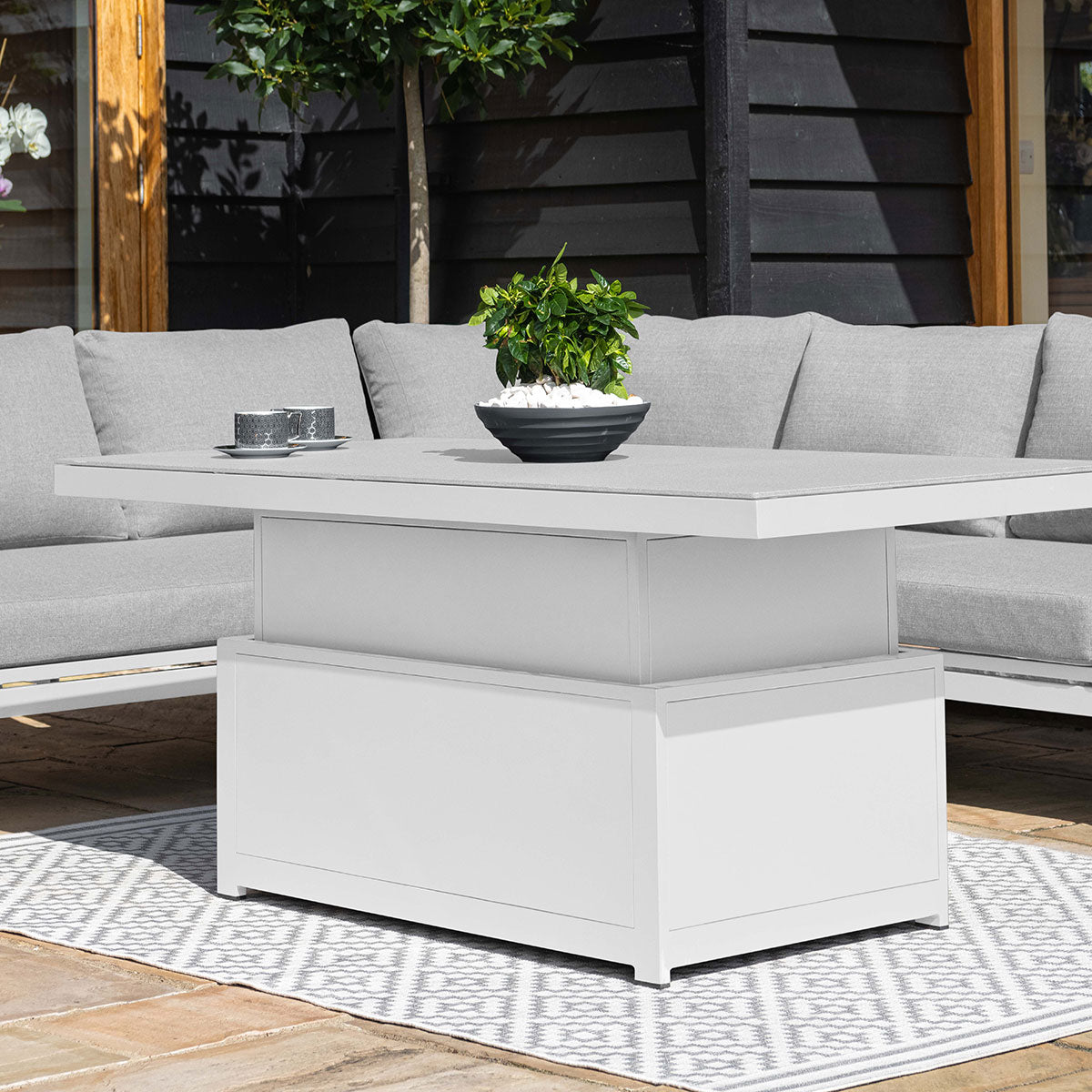 Oslo Corner Group with Rising Table in White