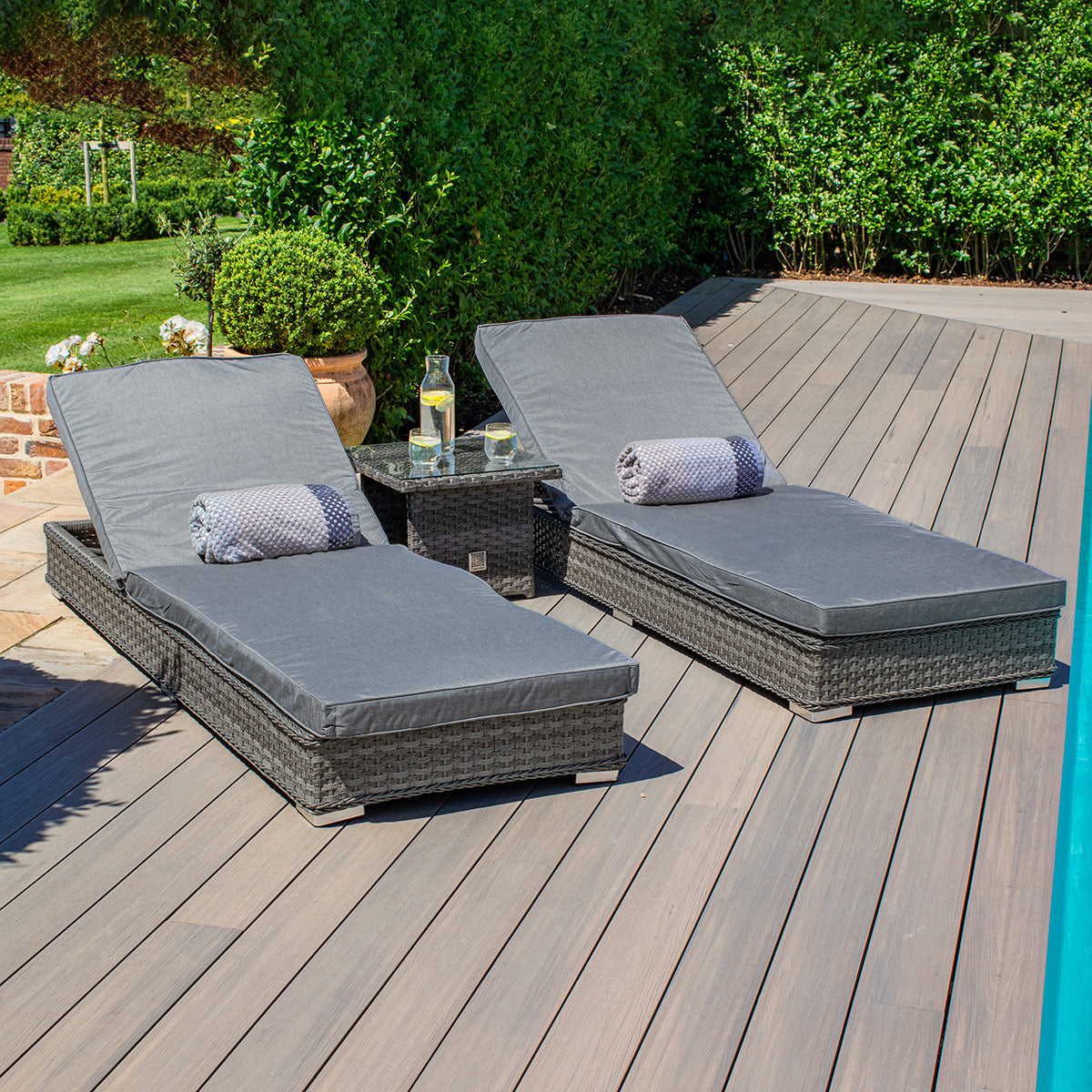 Victoria Sunlounger Set in Grey