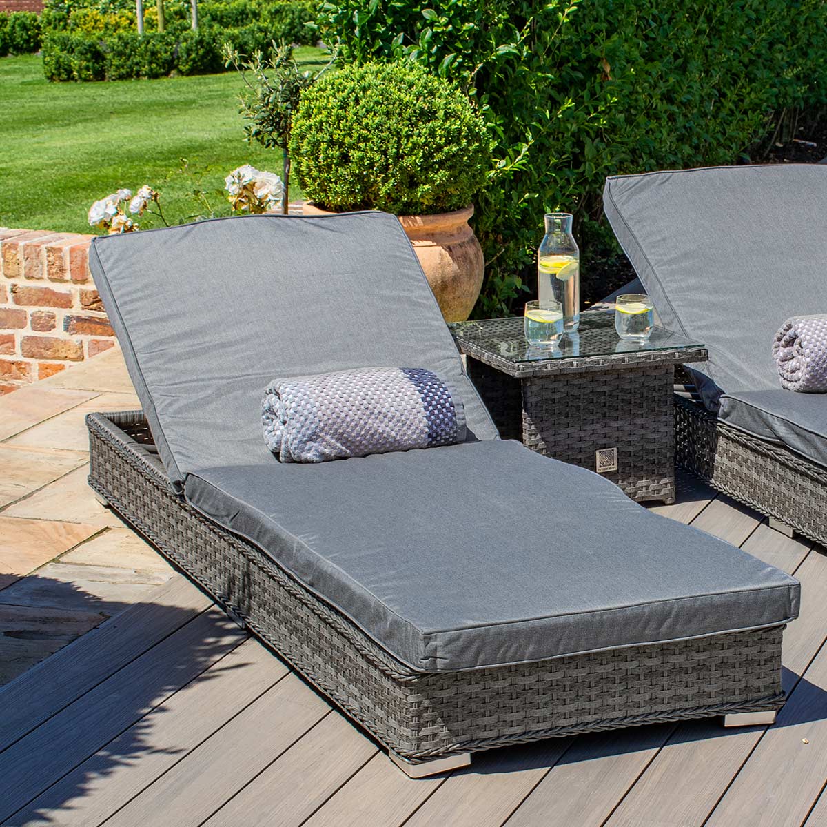 Victoria Sunlounger Set in Grey